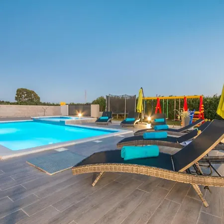 ヴィラ Maris With Private Pool *